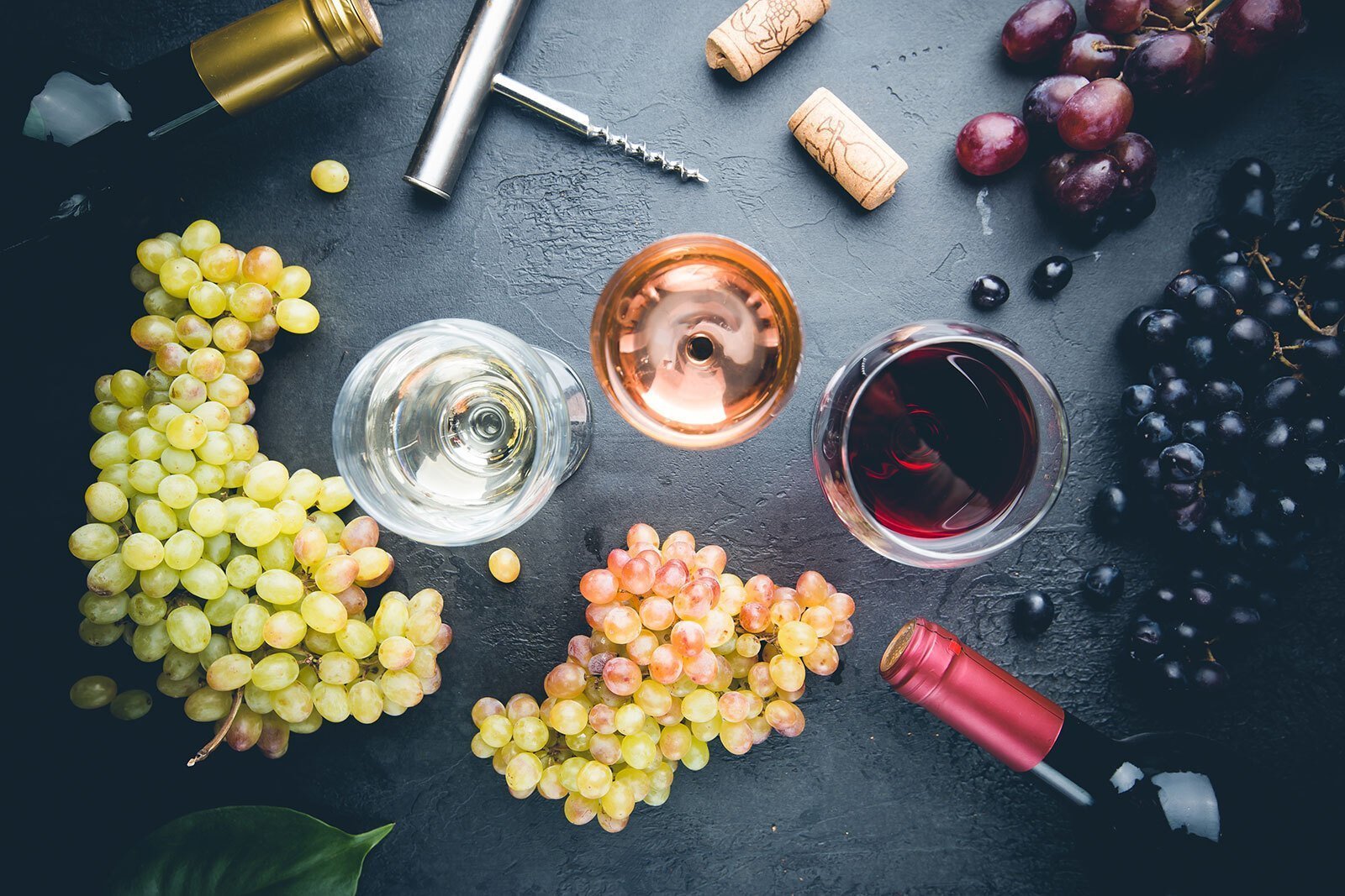 Non-Alcoholic Wine Explained: Production Methods, Benefits, and How It’s Made